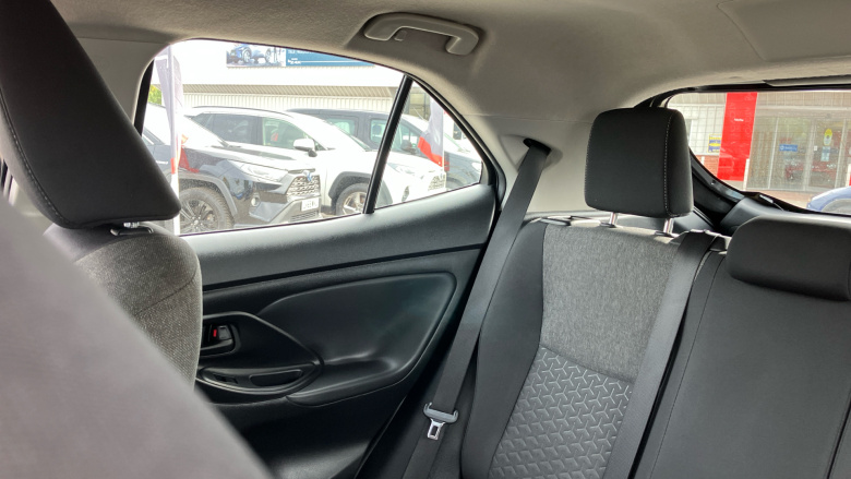 Toyota Yaris Cross 1.5 Hybrid Icon 5dr CVT Hybrid Estate